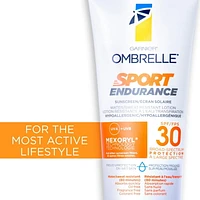 Garnier Ombrelle Sport Endurance Lotion solaire, SPF 30, Compacte à large spectre haute protection, résistante à l'eau et à la sueur, format voyage, hypoallergénique, non comédogène, 50ml