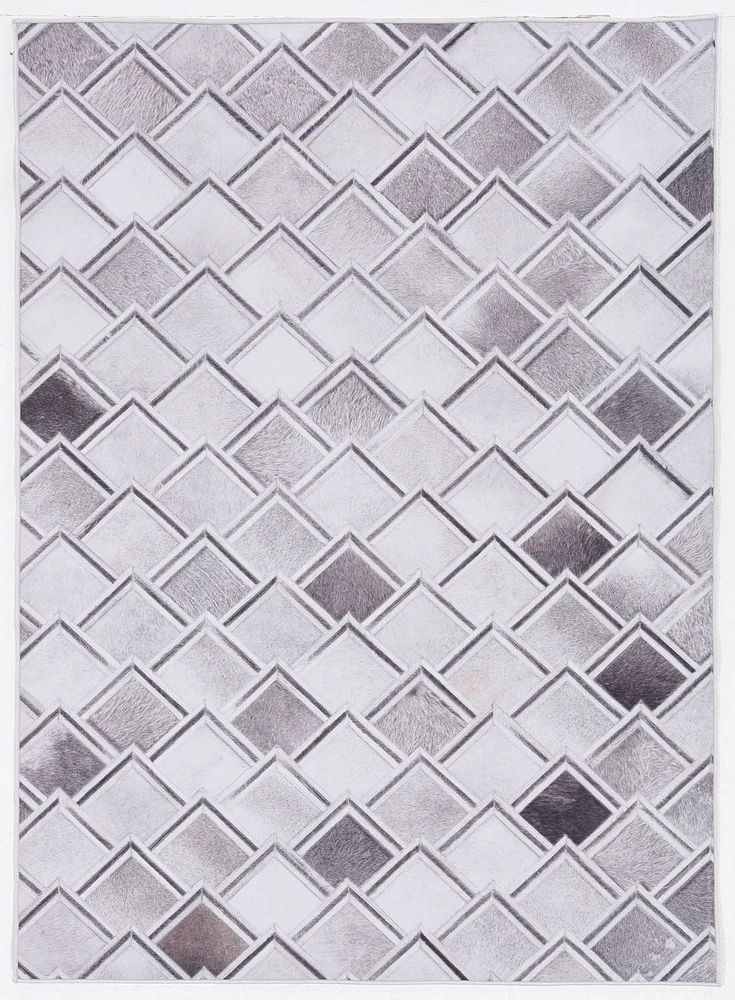 Laredo Fortin Grey & Ivory 5' x 7' Area Rug