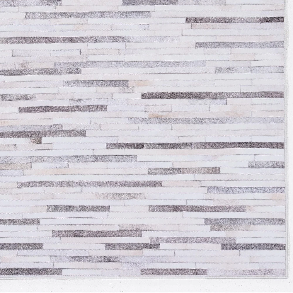 Laredo Tanner Grey & Ivory 6'7" x 9'7" Area Rug