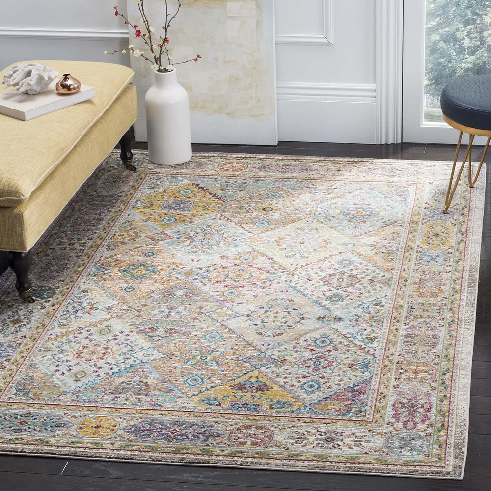 Safavieh Aria Jarvis Traditional Area Rug