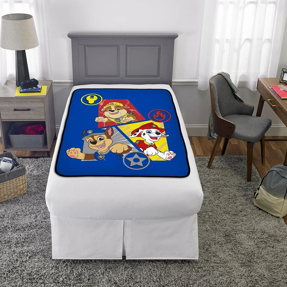 Paw Patrol "Badge Up Boys"  Silk Touch Throw