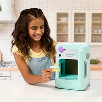 COOKEEZ MAKERY FREEZY CAKEZ PLAYSET, Scented interactive plush.