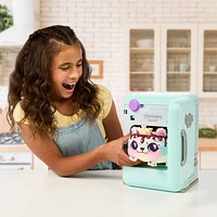 COOKEEZ MAKERY FREEZY CAKEZ PLAYSET, Scented interactive plush.