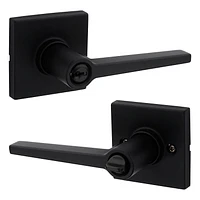 Weiser Safelock Daylon Keyed Entry Door Lever with SmartKey in Matte Black, Modern style and durability