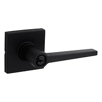 Weiser Safelock Daylon Keyed Entry Door Lever with SmartKey in Matte Black, Modern style and durability