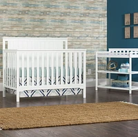 Lit de bébé convertible 4-en-1 à dessus plat de Forever Eclectic