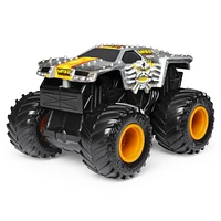 Monster Jam, Official Max D Rev ‘N Roar Monster Truck, 1:43 Scale