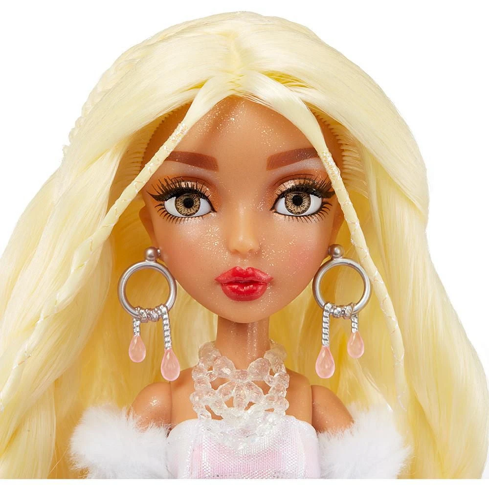 Mermaze Mermaidz™ Winter Waves Gwen™ Mermaid Fashion Doll