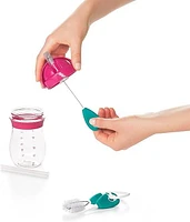 OXO Tot - Ensemble de nettoyage pour tasses à paille et tasses à bec - Solution portable tout-en-un pour nettoyer les biberons, les pièces de tire-lait et plus encore - Bleu sarcelle