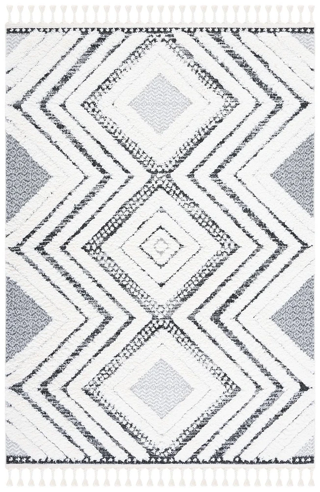 SAFAVIEH Moroccan Iacopo Diamond Tassel Shag Area Rug