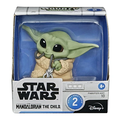 Star Wars The Bounty Collection Series 2 The Child Collectible Toy 2.2-Inch “Baby Yoda” Mandalorian Necklace Pose Figure, Kids Ages 4 and Up