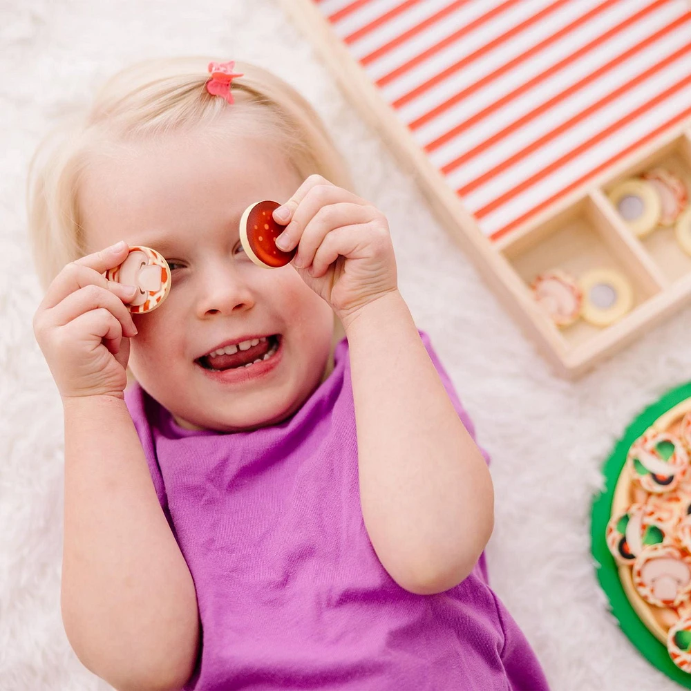 Melissa & Doug Wooden Pizza Party Play Food Set With 36 Toppings, Pizza Play set