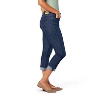 Signature by Levi Strauss & Co.®Women's Mid Rise Capri Jeans