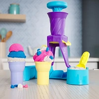 Kinetic Sand, Soft Serve Station with 14oz of Play Sand (Blue, Pink and White), 2 Ice Cream Cones and 2 Tools, Sensory Toys for Kids Aged 5 and up, Kinetic Sand