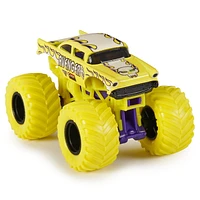 Monster Jam, Official Avenger Monster Truck, Die-Cast Vehicle, 1:64 Scale, Kids Toys for Boys Ages 3 and up