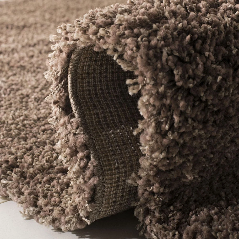 Safavieh California Solid Plush Shag Area Rug