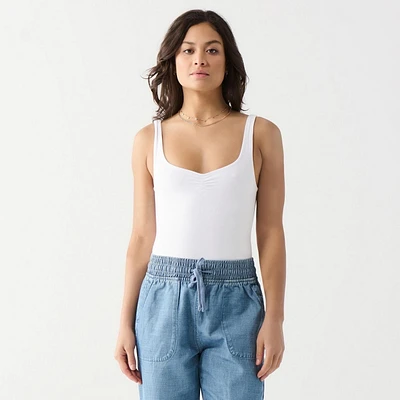 DV Sleeveless, sweetheart neckline fitted bodysuit