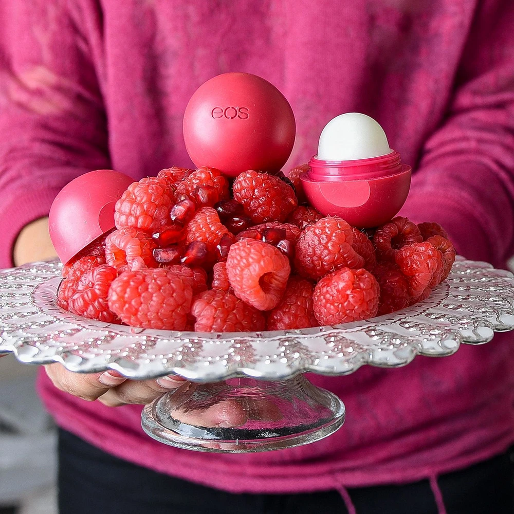 Baume à lèvres sphérique lisse organique eos à la grenade et au framboise