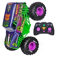 Monster Jam, Official Grave Digger Freestyle Force, Remote Control Car, Monster Truck Toys for Boys Kids and Adults, 1:15 Scale