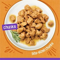 Friskies Chunks Chicken Dinner in Gravy, Wet Cat Food 156g, 156 g