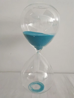 Tendances à la maison Glass Teal Hourglass Décor