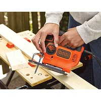 BLACK AND DECKER BDEJS600C 5 Amp Jig Saw