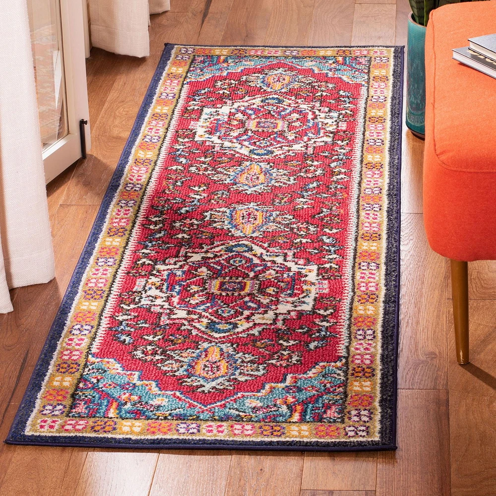 Safavieh Monaco Vivyan Traditional Area Rug