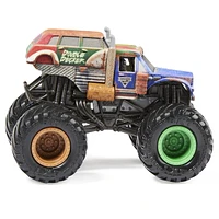 Monster Jam, Official Salvager Vs. Double Decker Die-Cast Monster Trucks, 1:64 Scale, Kids Toys for Boys Ages 3 and up