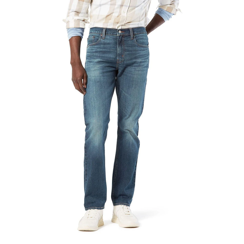 Signature by Levi Strauss & Co.™ Men's Straight Fit Jeans