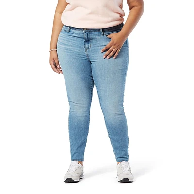 Signature by Levi Strauss & Co.™ Women's Plus Mid Rise Skinny Jeans
