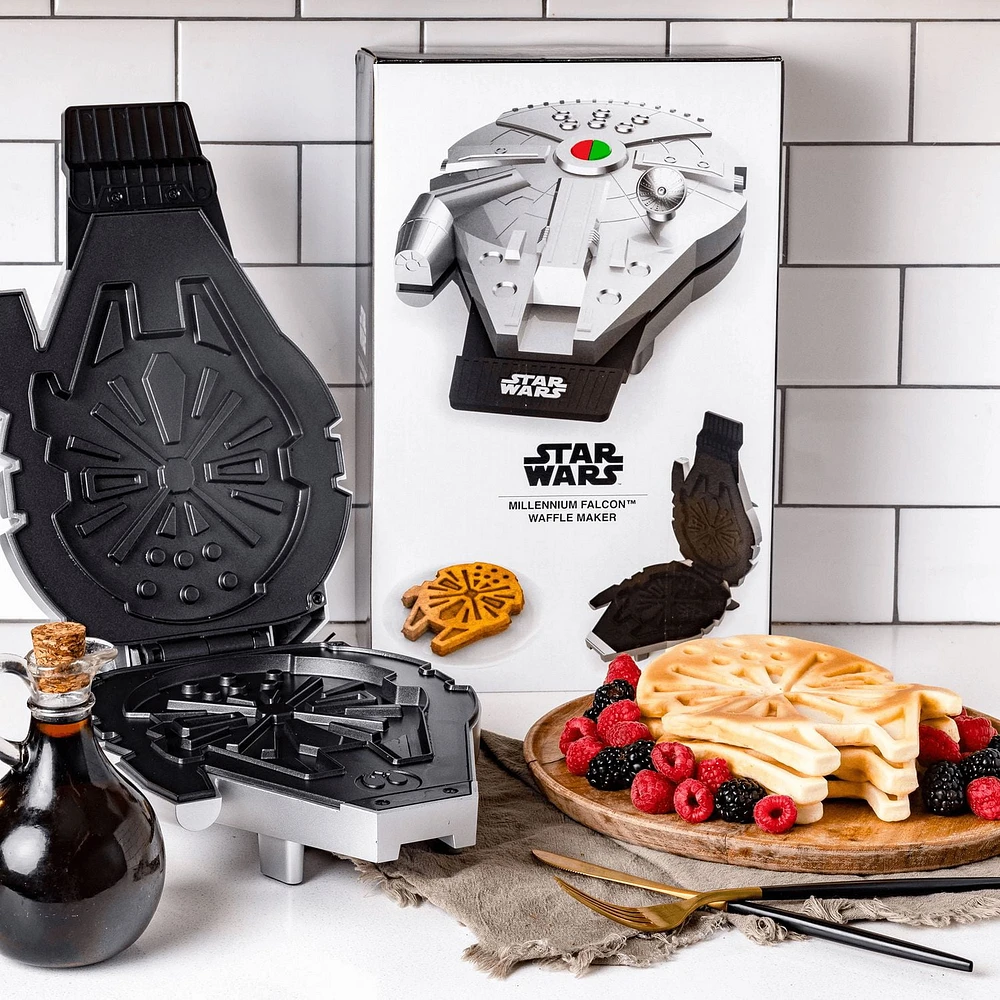 Deluxe Star Wars Millennium Falcon Waffle Maker