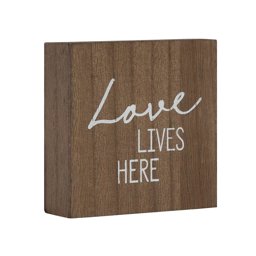 Love Lives Here Box Top Art