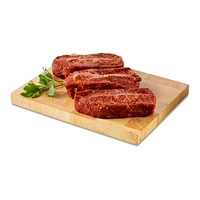 Bifteck de haut de palette de bœuf Angus Mon marché fraîcheur de catégorie AAA, 4 à 8 biftecks par paquet, 0.50 - 0.63 KG