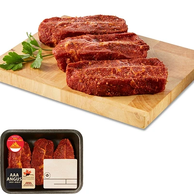Bifteck de haut de palette de bœuf Angus Mon marché fraîcheur de catégorie AAA, 4 à 8 biftecks par paquet, 0.50 - 0.63 KG