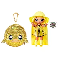 Na Na Na Surprise 2-in-1 Fashion Doll and Sparkly Sequined Purse Sparkle Series – Daria Duckie, 7.5" Raincoat Doll