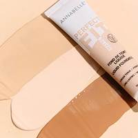 Annabelle Fond de teint Perfect Fit Couvrance naturelle et fini mat, 30 mL