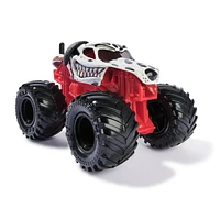 Monster Jam, Official Monster Mutt Dalmatian Truck, Die-Cast Vehicle, 1:64 Scale, Kids Toys for Boys Ages 3 and up