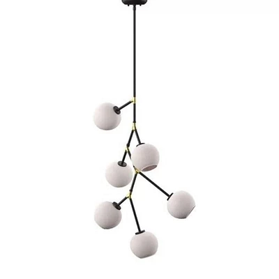 Branch Pendant 2<br>eye-catching touch of glamour