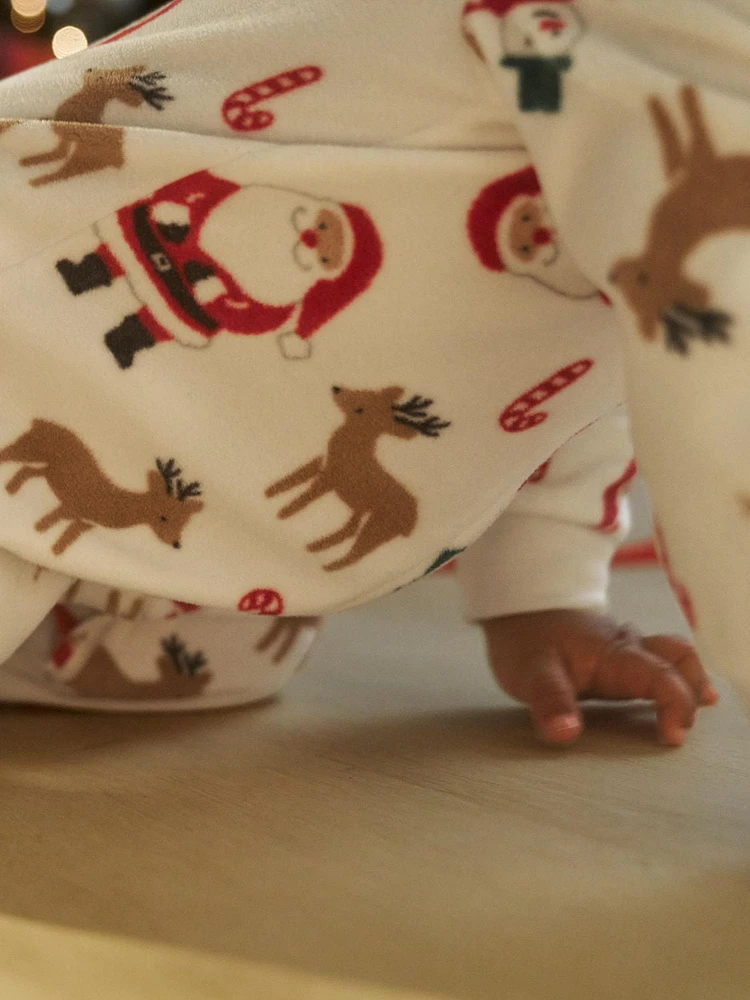 Carter's Child of Mine Baby Neutral Santa Sleep n' Play Sizes Preemie-6/9M, Preemie - 6/9 Months