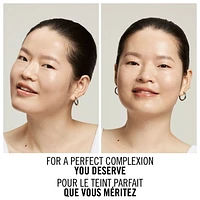 Rimmel Cache-cernes Hide The Blemish, formule ultra-crémeuse pour un effet durable et naturel, illumine la peau, 100% Sans Cruauté Applicateur en bâtonnet