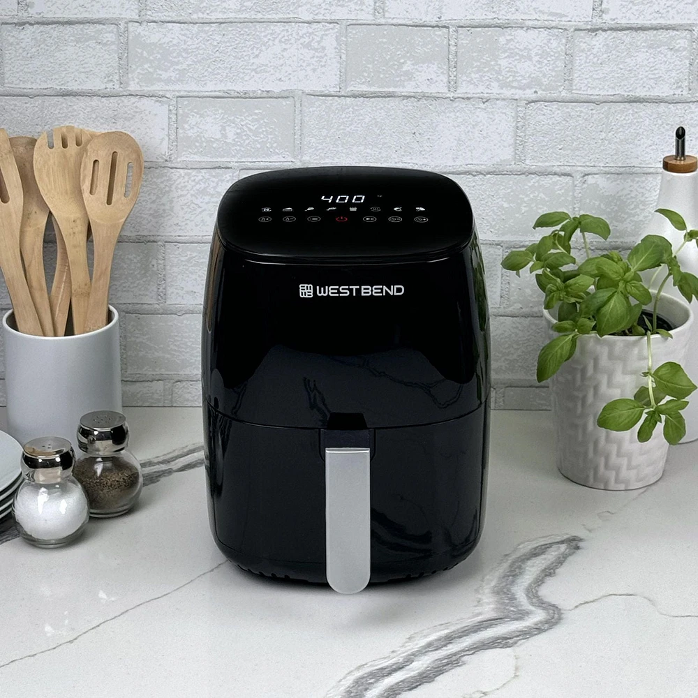 West Bend 3 QT Air Fryer with 8 One-Touch Presets, in Black, 3 QT Air Fryer with 8 One-Touch Presets