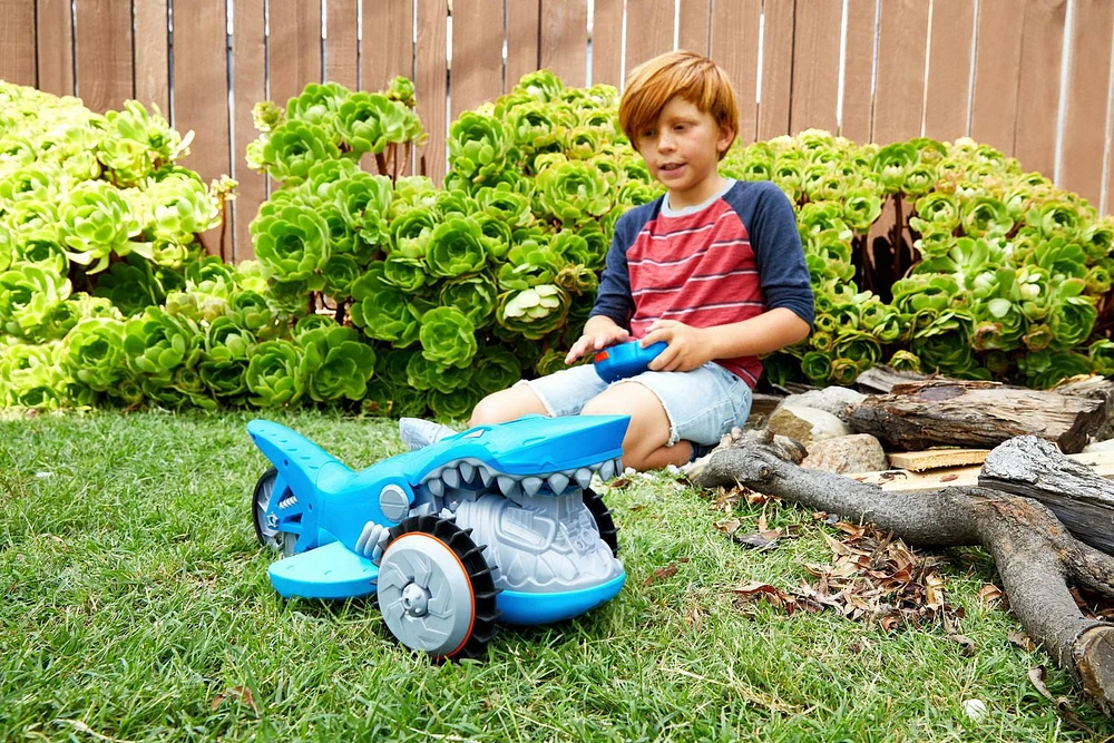 Hot Wheels R/C Supercharged Shark Vehicle, Races on Land & Water, for Kids 5 Years Old & Up