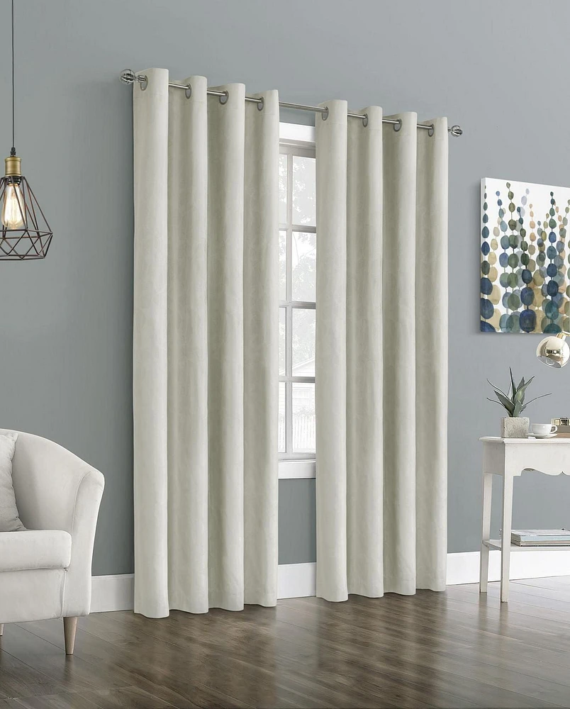 Emerald Blackout Grommet Indoor Curtain