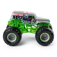 Monster Jam, Grave Digger 1:64 Scale Die-Cast Vehicle, Arena Favorites Series