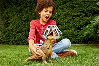 ​Jurassic World Stomp ‘N Escape Tyrannosaurus Rex Figure Camp Cretaceous Dinosaur Escape Toy with Stomping Movements, Movable Joints, Authentic Deco, Kids Gift Ages 4 Years & Up