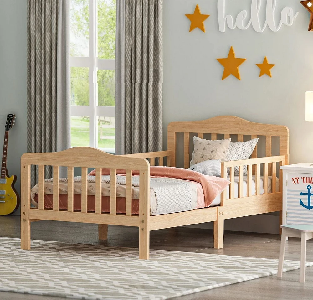 Concord Baby Finley Toddler Bed + Bonus Twinkle Twinkle Mattress
