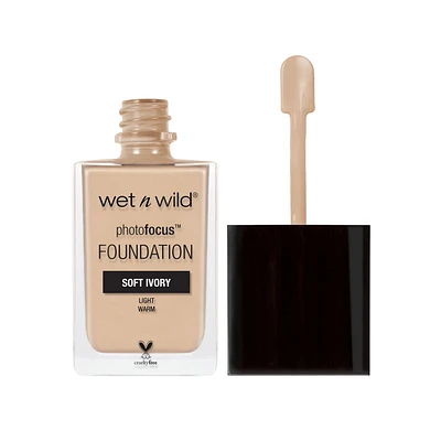 Fond de teint Photo Focus wet n wild Fond de teint matifiant
