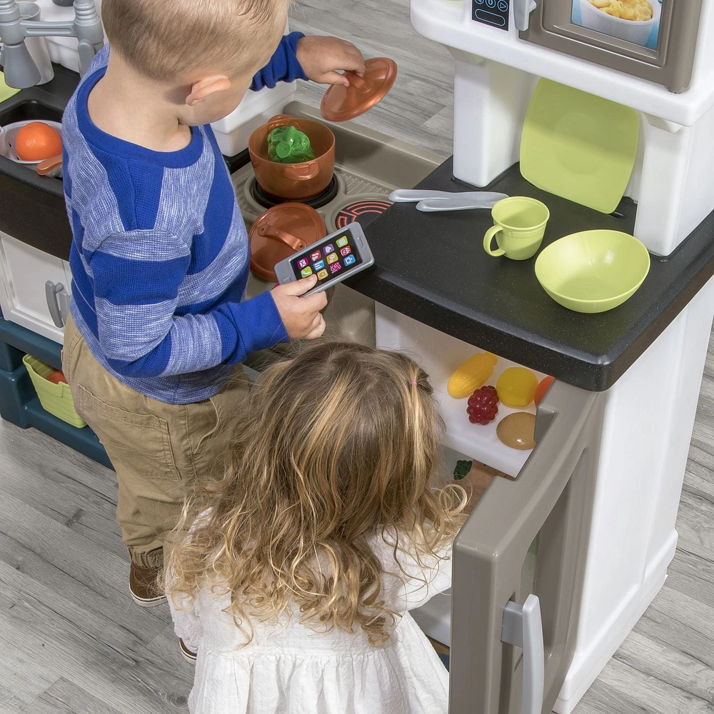 Step2 Modern Metro Kitchen Playset