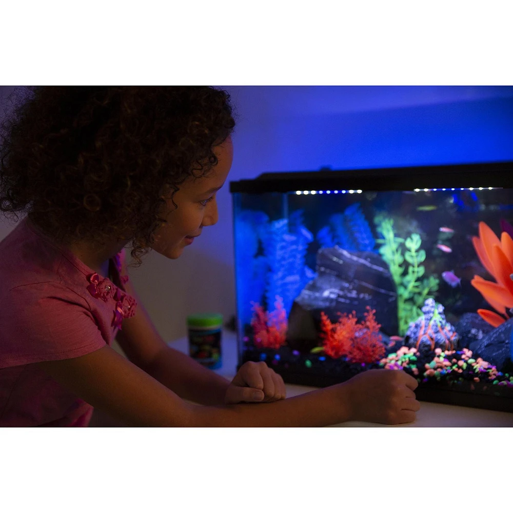 GloFish Aquarium Gravel Black Fluorescent