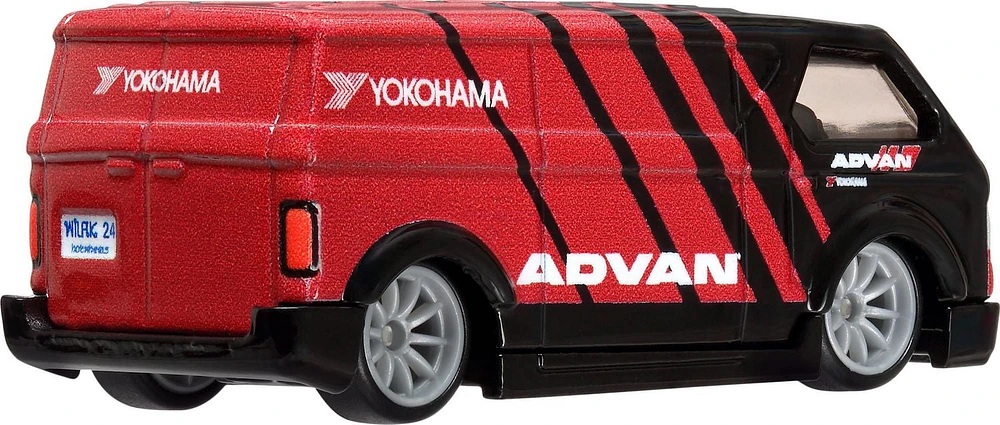 Hot Wheels RacerVerse Verse Boulevard MBK Van 1:64 Scale Die-Cast Vehicle For Kids Ages 3+ Years